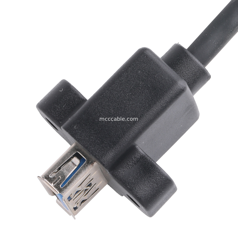 Negro Usb3 0 Cable Am 90 grados de flexión lateral a la mitad del paquete de tipo tornillo moldeado exterior