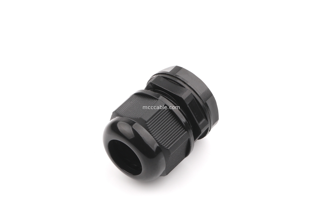M25 Conector industrial impermeable con 3Pin / 4Pin / 6Pin / 7Pin / 8Pin Soporta el procesamiento de alambre personalizado OEM / ODM