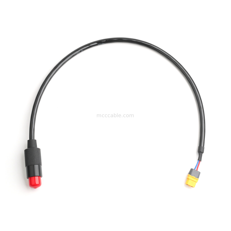 Ensamblaje de cable de alimentación de 4 núcleos, conector de 2 pines, 600V 125°C con tubo termorretráctil