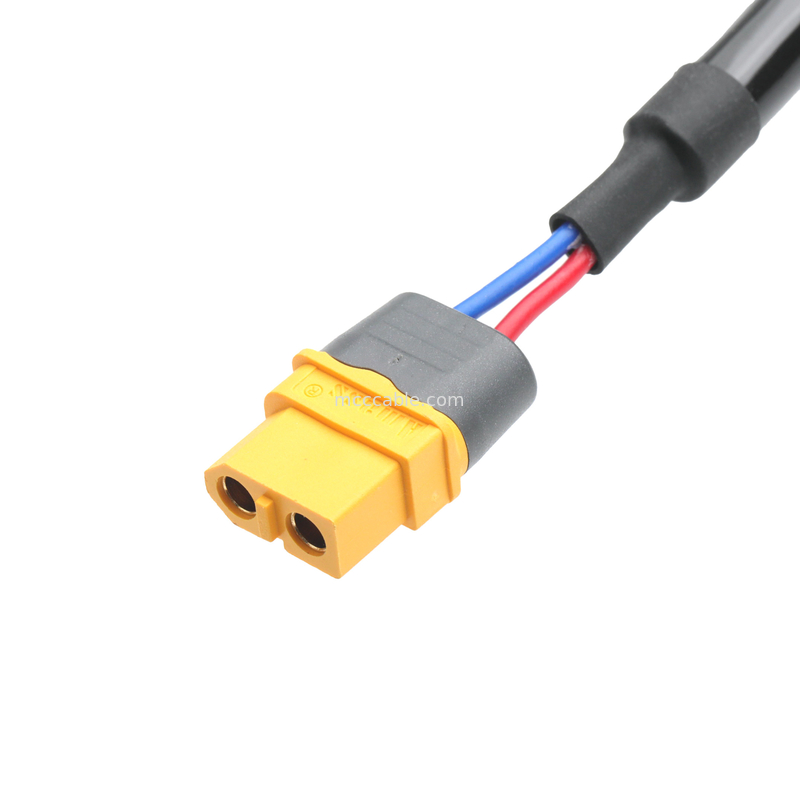 Ensamblaje de cable de alimentación de 4 núcleos, conector de 2 pines, 600V 125°C con tubo termorretráctil