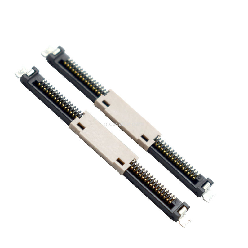 20846-040T-01 Completamente blindado con bloqueo mecánico Adecuado para la transferencia de datos a alta velocidad (20 Gbps/carril)