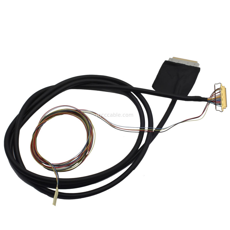 20846-040T-01 Completamente blindado con bloqueo mecánico Adecuado para la transferencia de datos a alta velocidad (20 Gbps/carril)