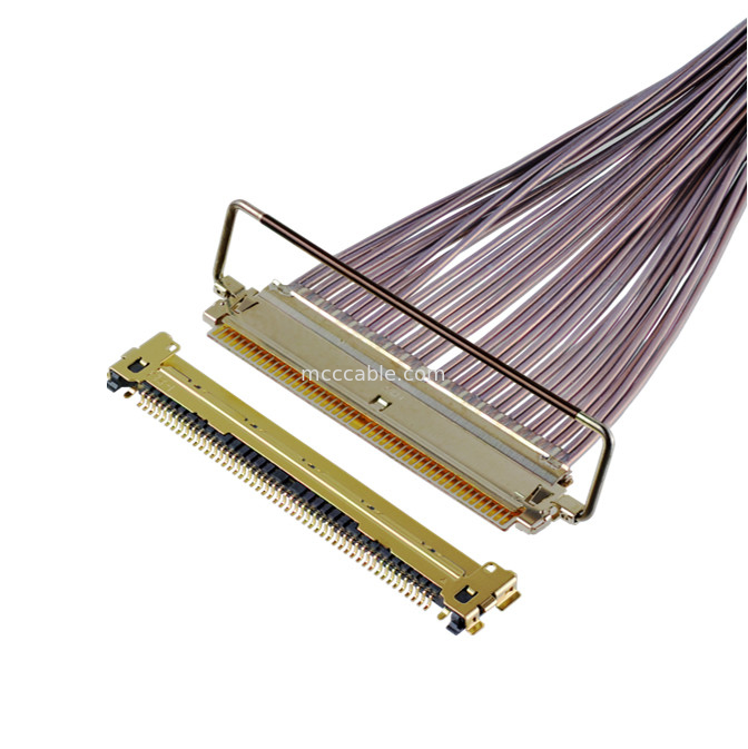 64 Gbps PAM4 81863-100B-01 50P 0,4 mm Pitch Tipo de apareamiento horizontal Micro-coaxial El conjunto de cable OEM / ODM