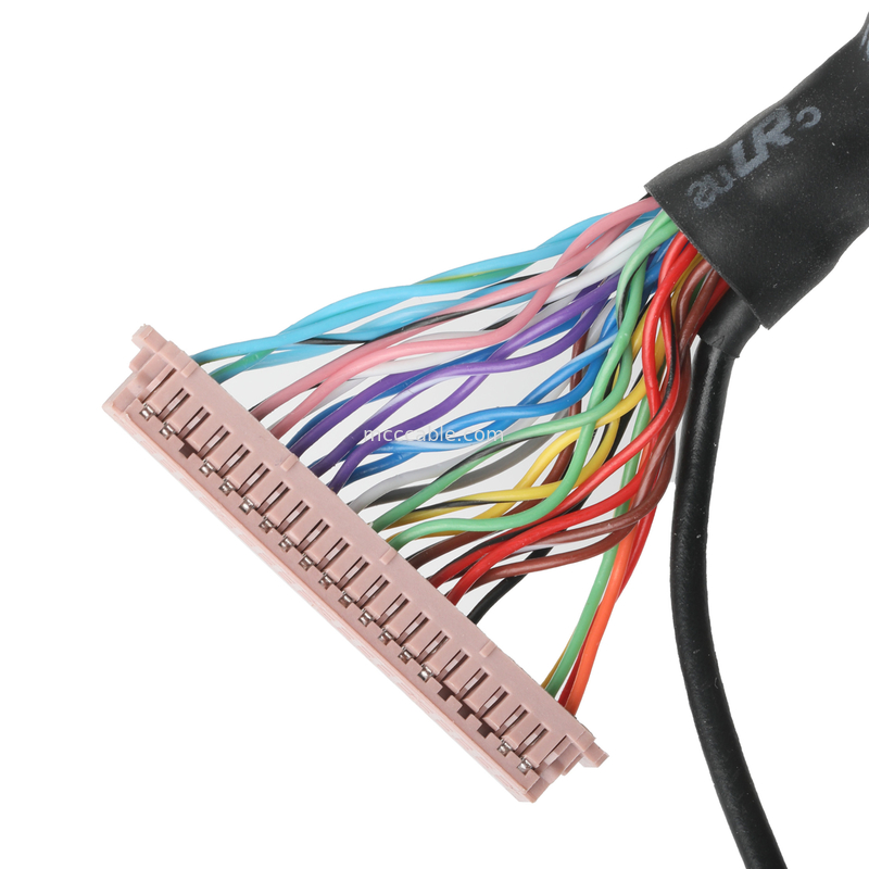 Los cables LVDS se ensamblan en  DF13-40Pin Pitch 1.25mm a HD-SUB 26P FEME FEMALE SLODER UL 1007 20AWG CABLE OEM/ODM