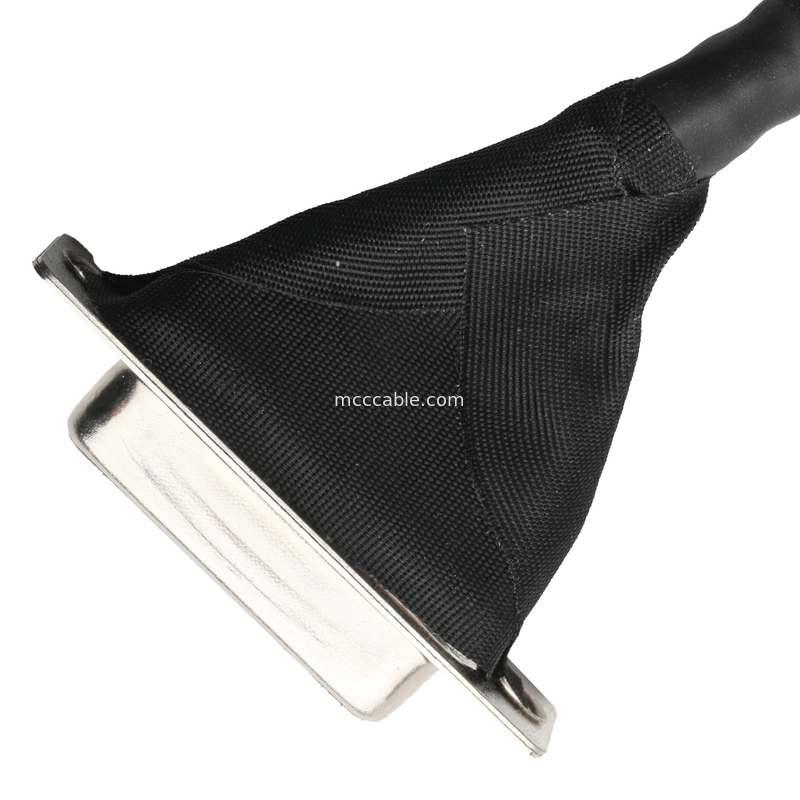 Los cables LVDS se ensamblan en  DF13-40Pin Pitch 1.25mm a HD-SUB 26P FEME FEMALE SLODER UL 1007 20AWG CABLE OEM/ODM